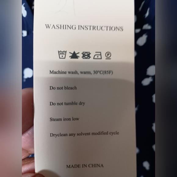 Dokotoo Women's Alicia Floral Print Blouse Size M - Picture 5 of 11